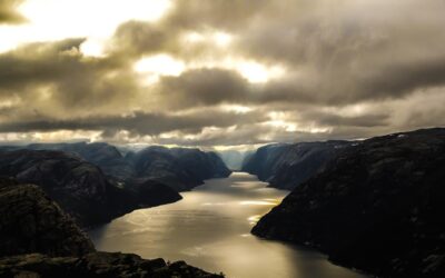 Où se trouvent les fjords en Norvège ?